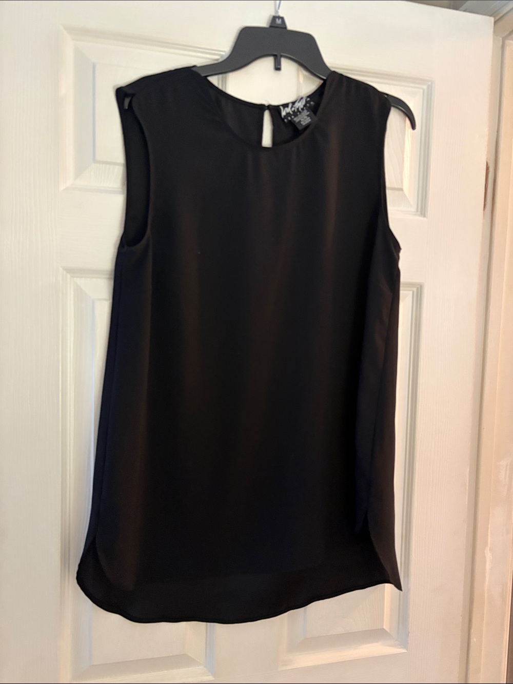 Lord & Taylor Black Sleeveless Shell Top